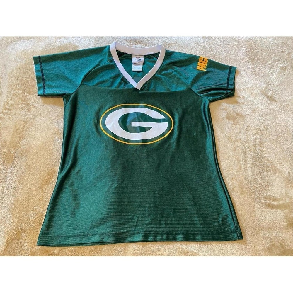 NFL Shirt Women Small V Neck Aaron Rodgers 12 Green Bay Packers s53